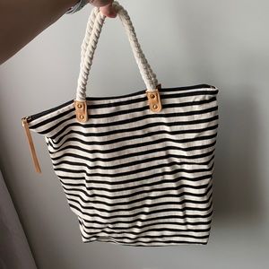 Black and white stripped bag